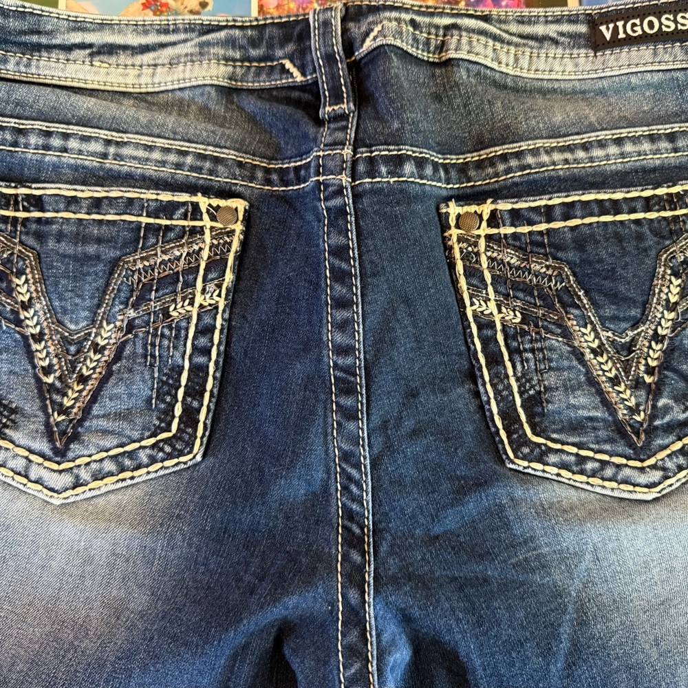 Vigoss Women's Dark Blue Embroidered Jeans